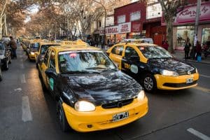 Ley de Movilidad: se reglamenta la administración de taxis