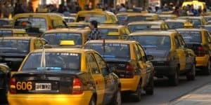 Autos eléctricos serán la prioridad para las nuevas licencias de taxis